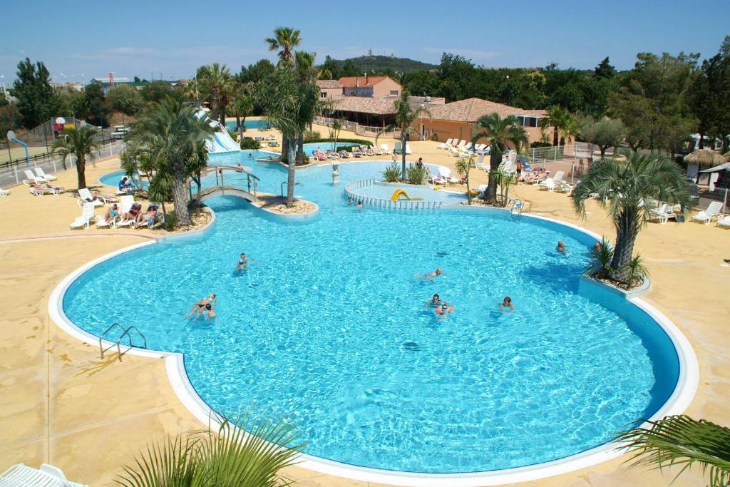 Camping Resort Les Champs Blancs アグド エクステリア 写真