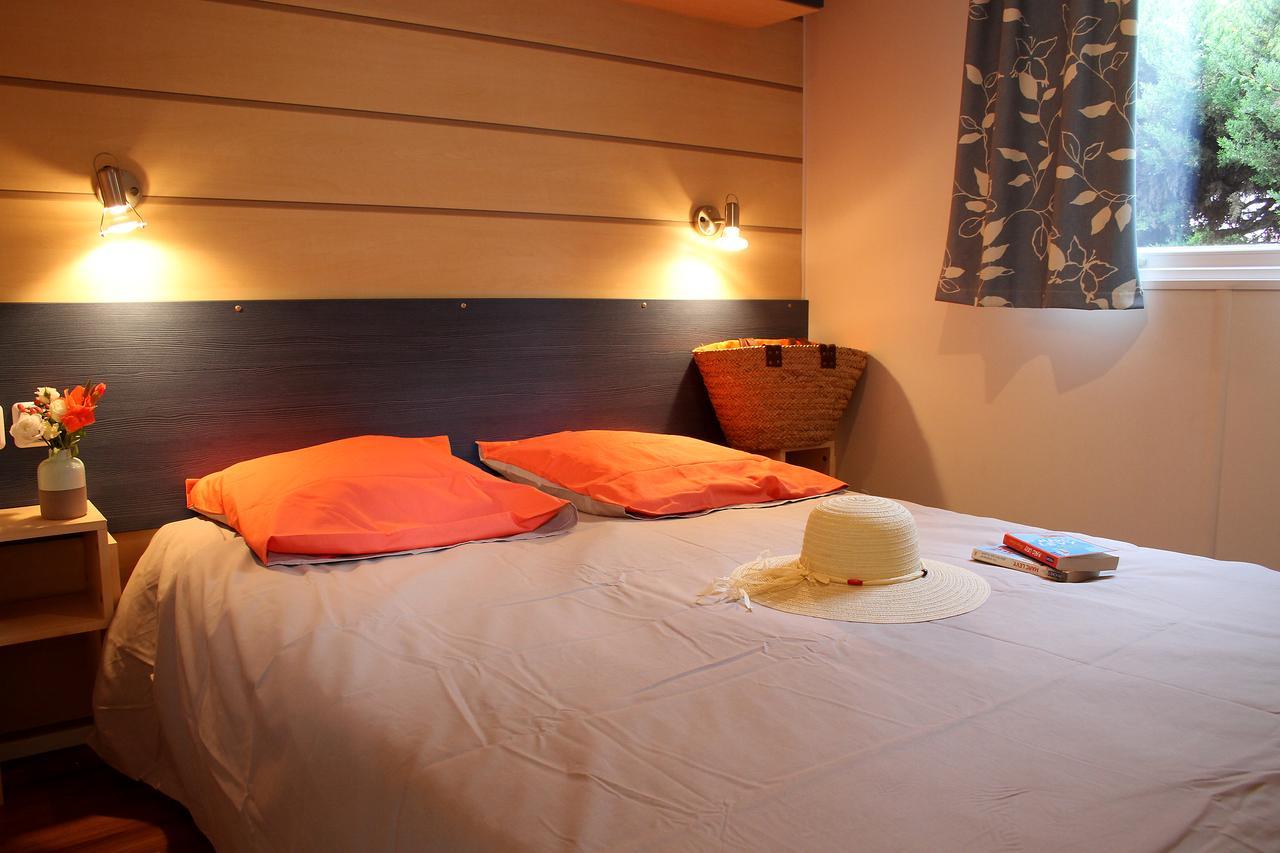 Camping Resort Les Champs Blancs アグド エクステリア 写真