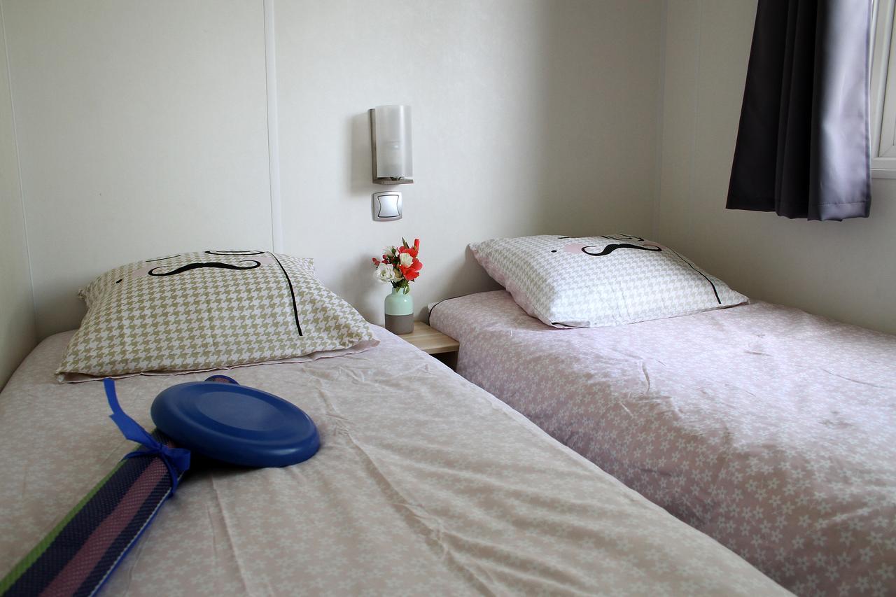 Camping Resort Les Champs Blancs アグド エクステリア 写真