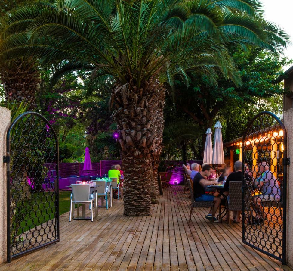 Camping Resort Les Champs Blancs アグド エクステリア 写真
